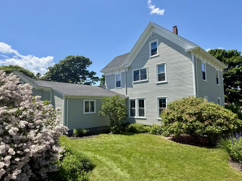 6 Leos Lane Vinalhaven ME 04863