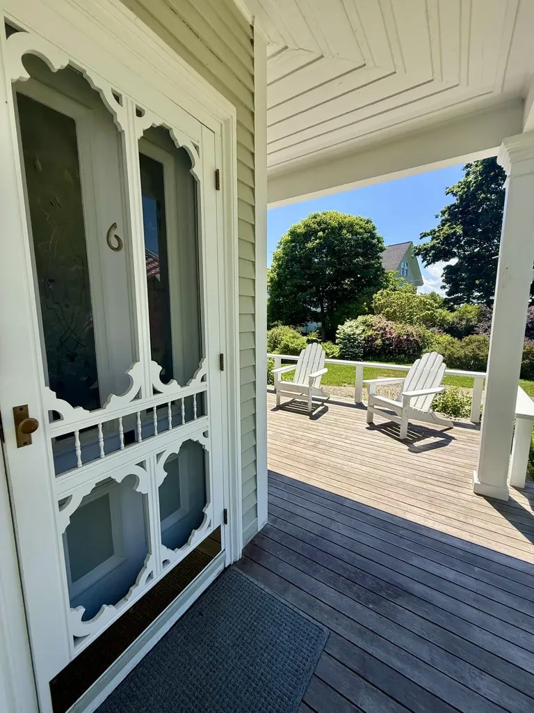 6 Leos Lane Vinalhaven ME 04863