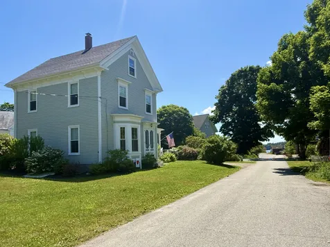 6 Leos Lane Vinalhaven ME 04863