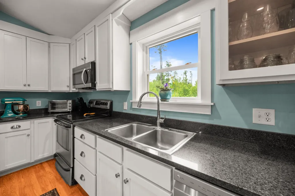 16 Three Pond Trail Wiscasset ME 04578
