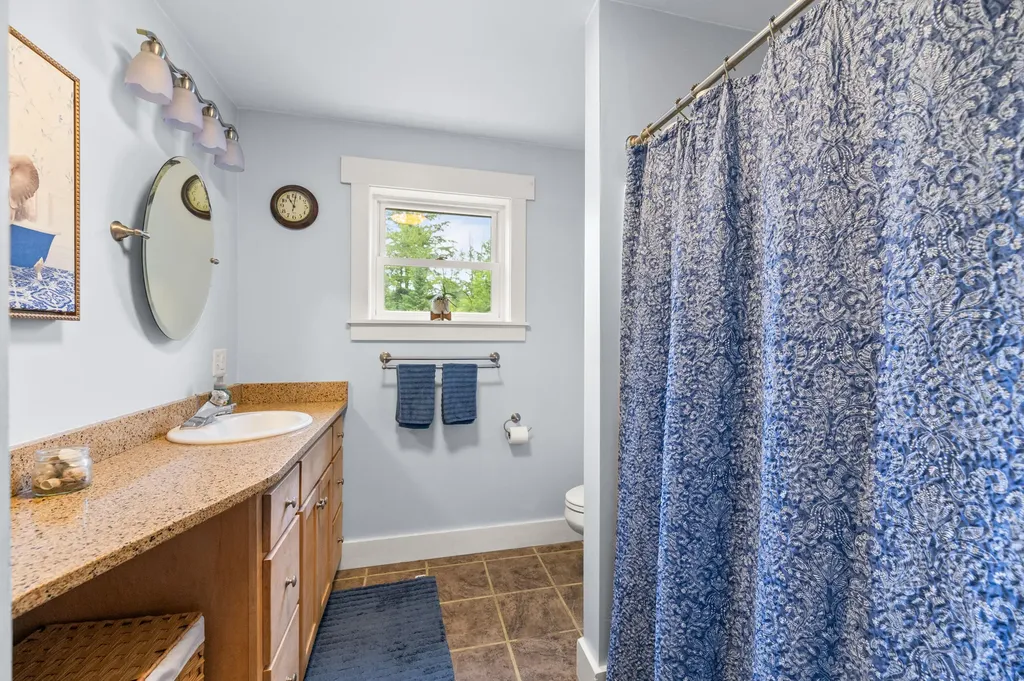 16 Three Pond Trail Wiscasset ME 04578