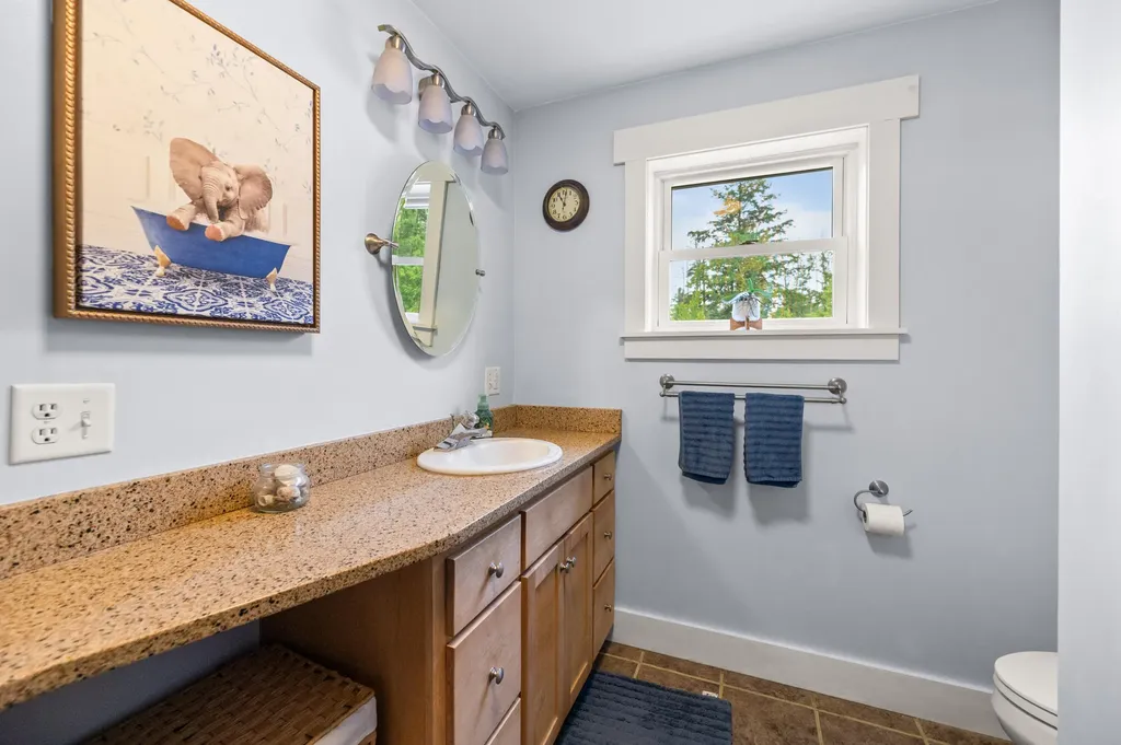 16 Three Pond Trail Wiscasset ME 04578