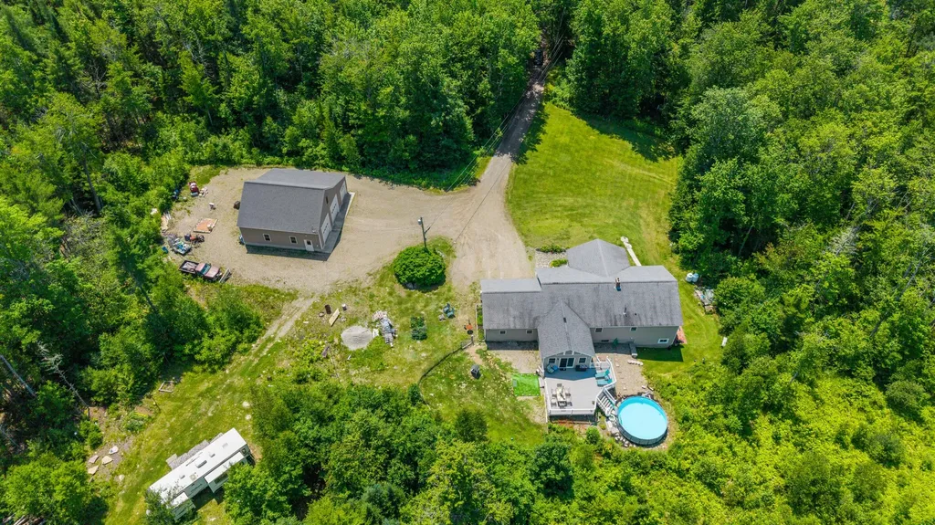 16 Three Pond Trail Wiscasset ME 04578