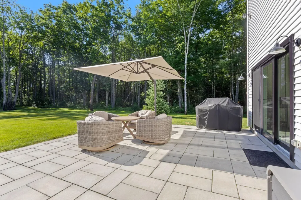 161 Two Rod Road Scarborough ME 04074