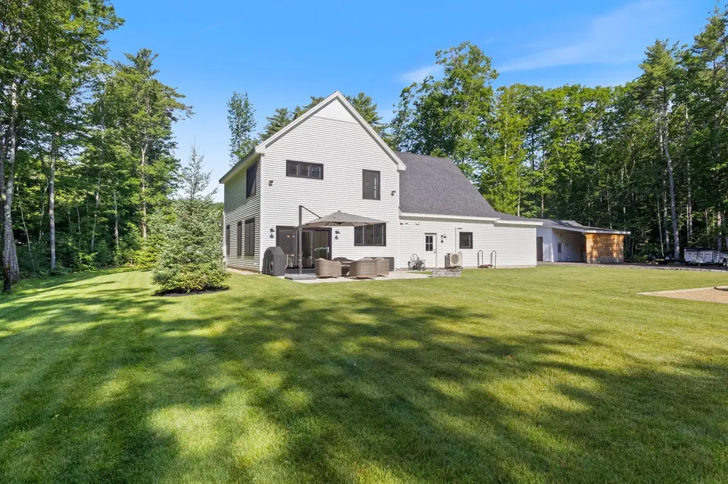 161 Two Rod Road Scarborough ME 04074