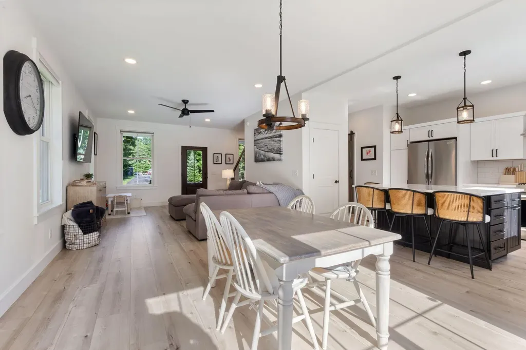 161 Two Rod Road Scarborough ME 04074