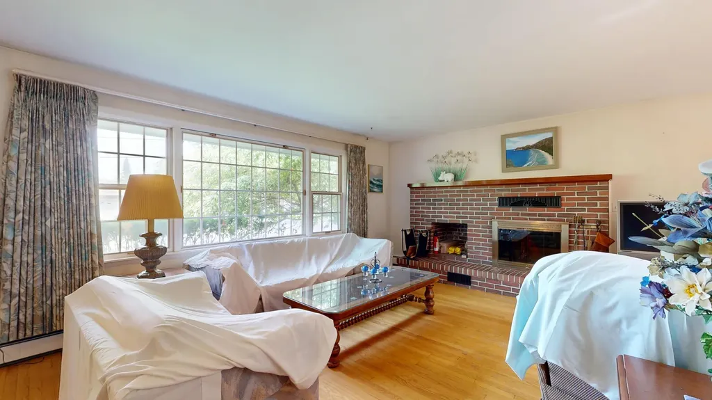 25 Orestis Way Lewiston ME 04240