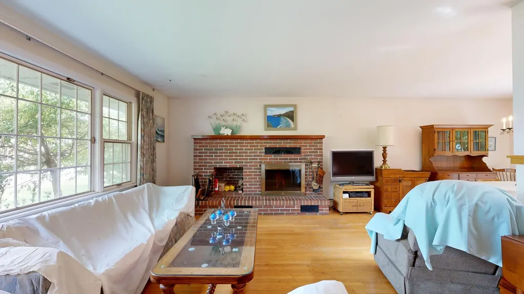 25 Orestis Way Lewiston ME 04240
