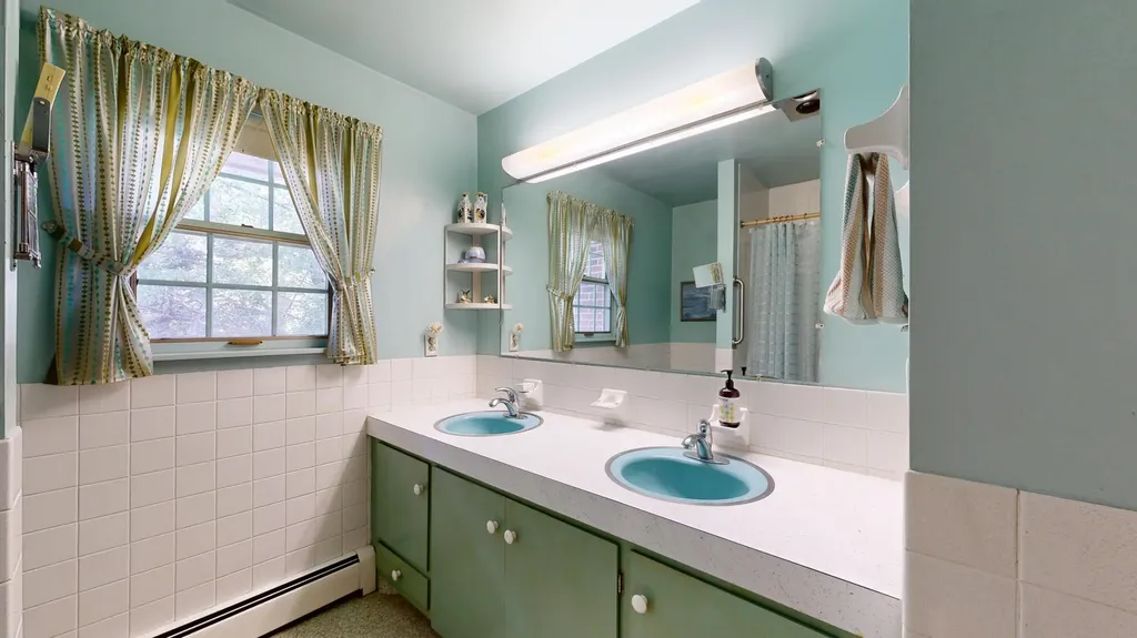 25 Orestis Way Lewiston ME 04240