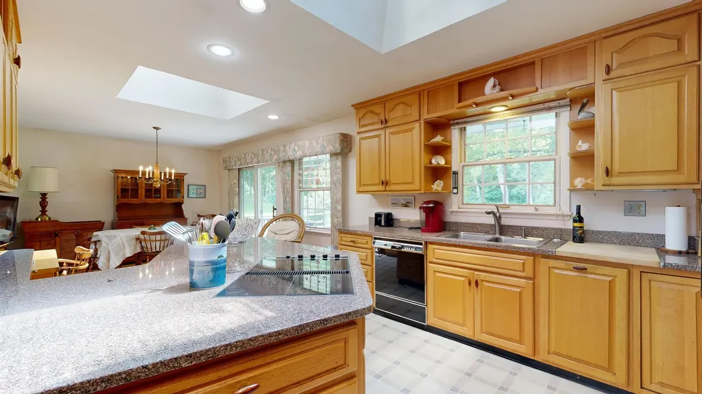 25 Orestis Way Lewiston ME 04240