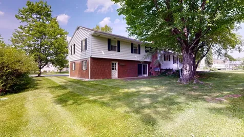 25 Orestis Way Lewiston ME 04240