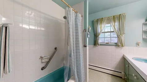 25 Orestis Way Lewiston ME 04240