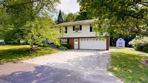 25 Orestis Way Lewiston ME 04240
