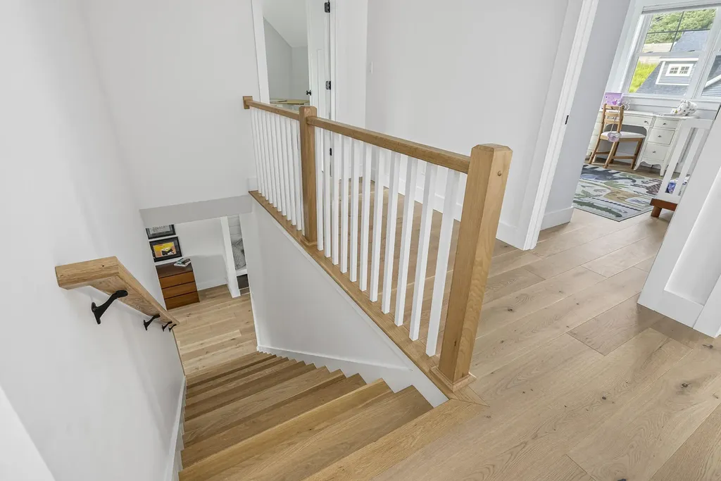8 Waxwing Lane Falmouth ME 04105