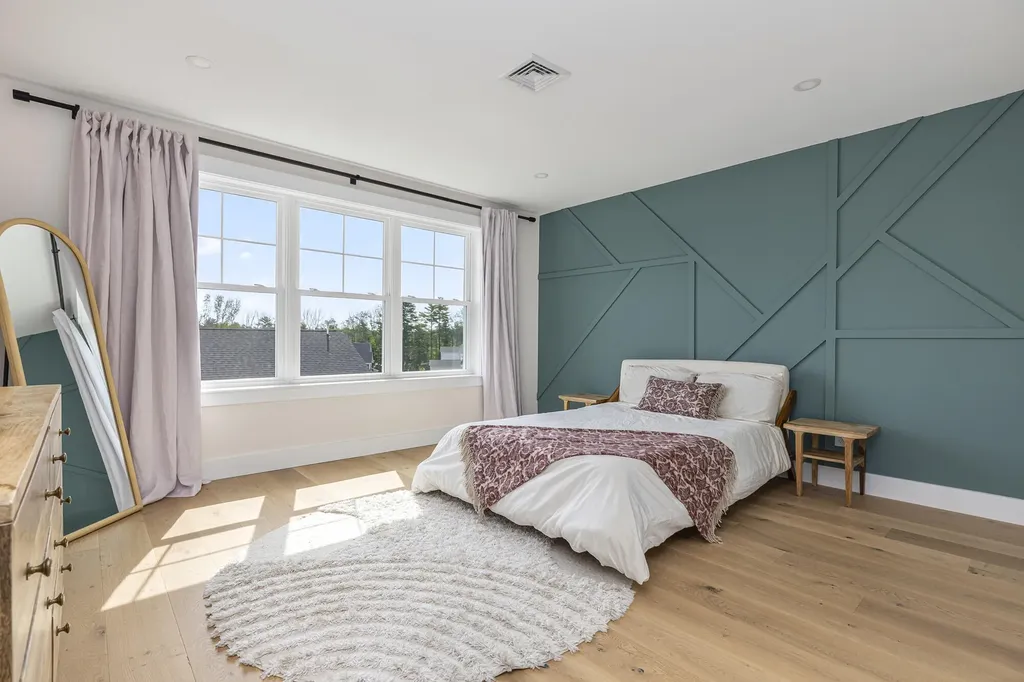 8 Waxwing Lane Falmouth ME 04105