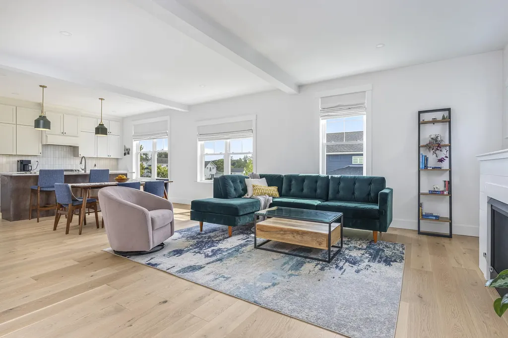 8 Waxwing Lane Falmouth ME 04105