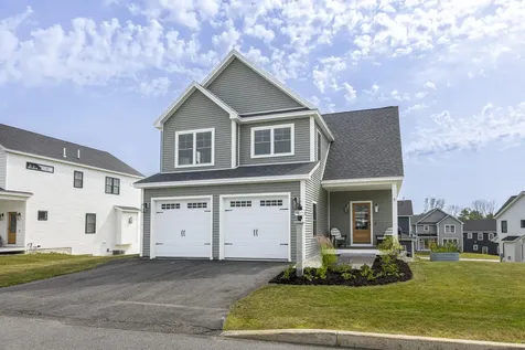 8 Waxwing Lane Falmouth ME 04105