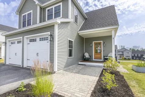 8 Waxwing Lane Falmouth ME 04105