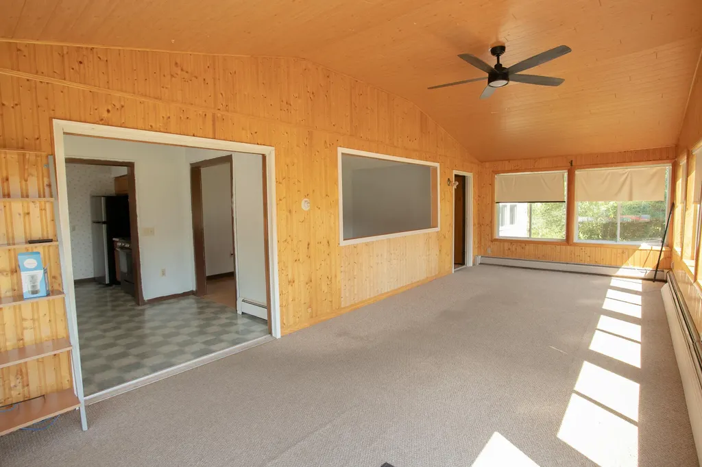 1238 Pushaw Road Glenburn ME 04401