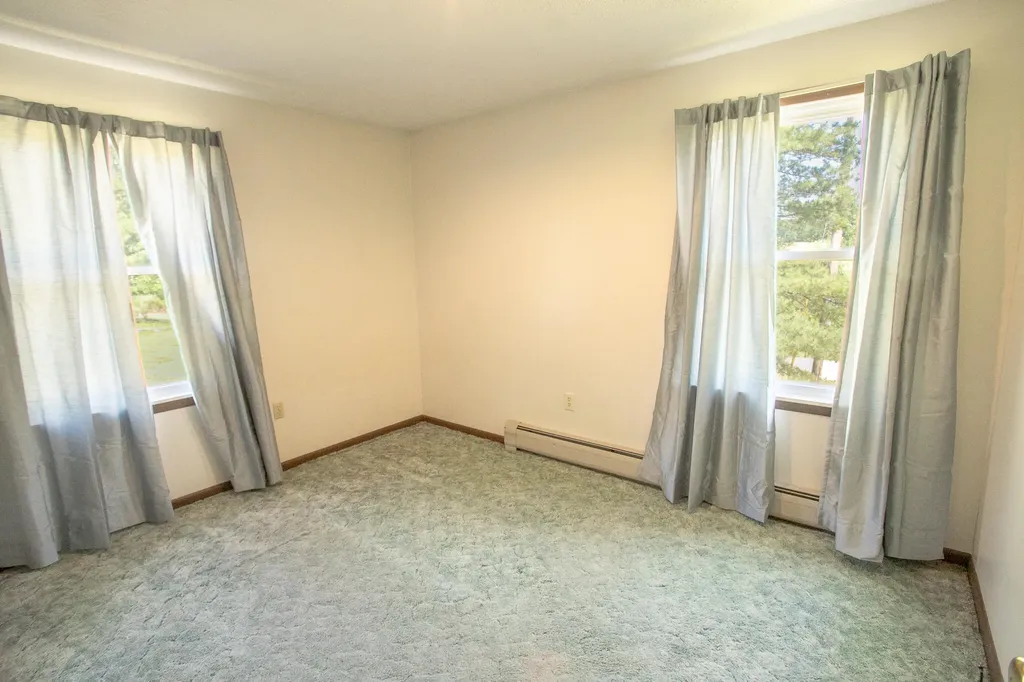 1238 Pushaw Road Glenburn ME 04401