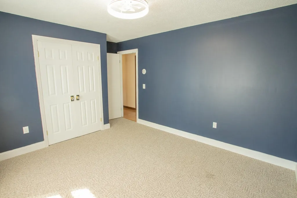1238 Pushaw Road Glenburn ME 04401