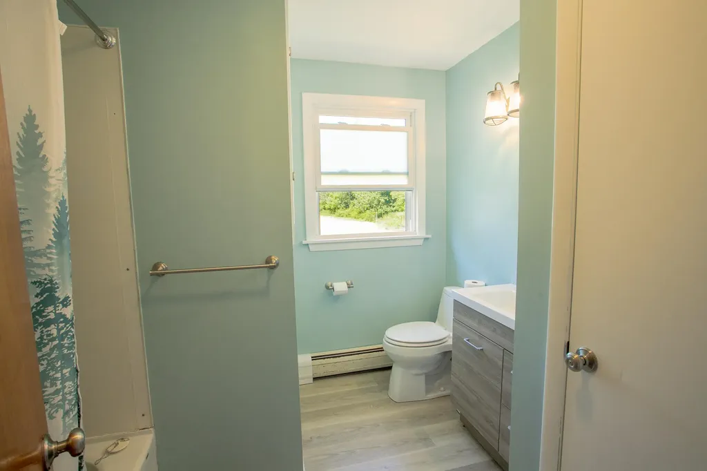 1238 Pushaw Road Glenburn ME 04401