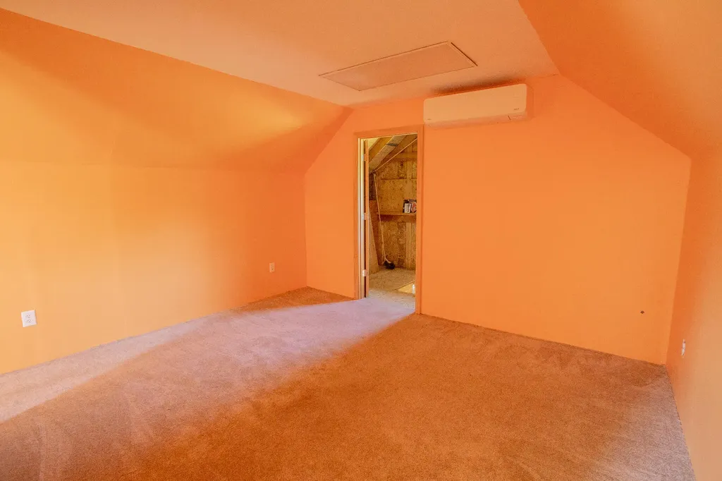1238 Pushaw Road Glenburn ME 04401