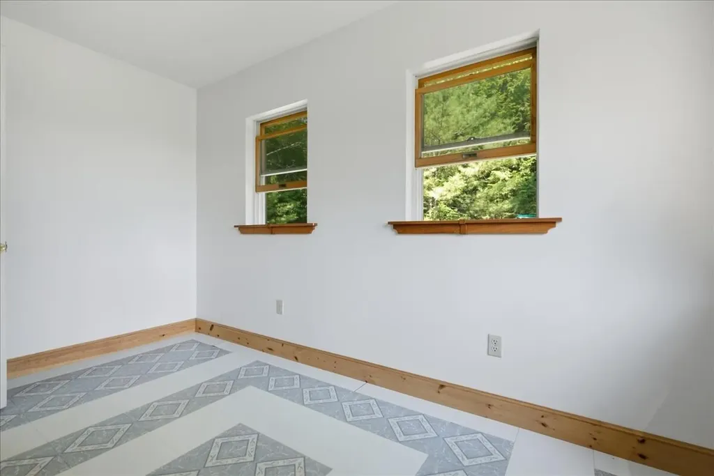 24 Bradeen Road Sumner ME 04292