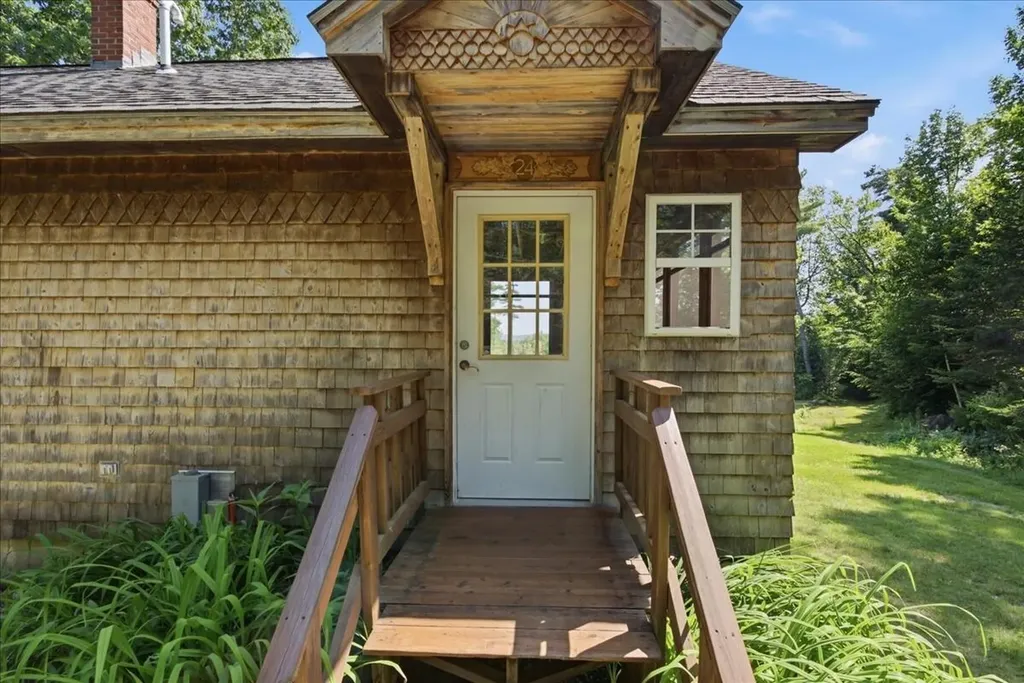 24 Bradeen Road Sumner ME 04292