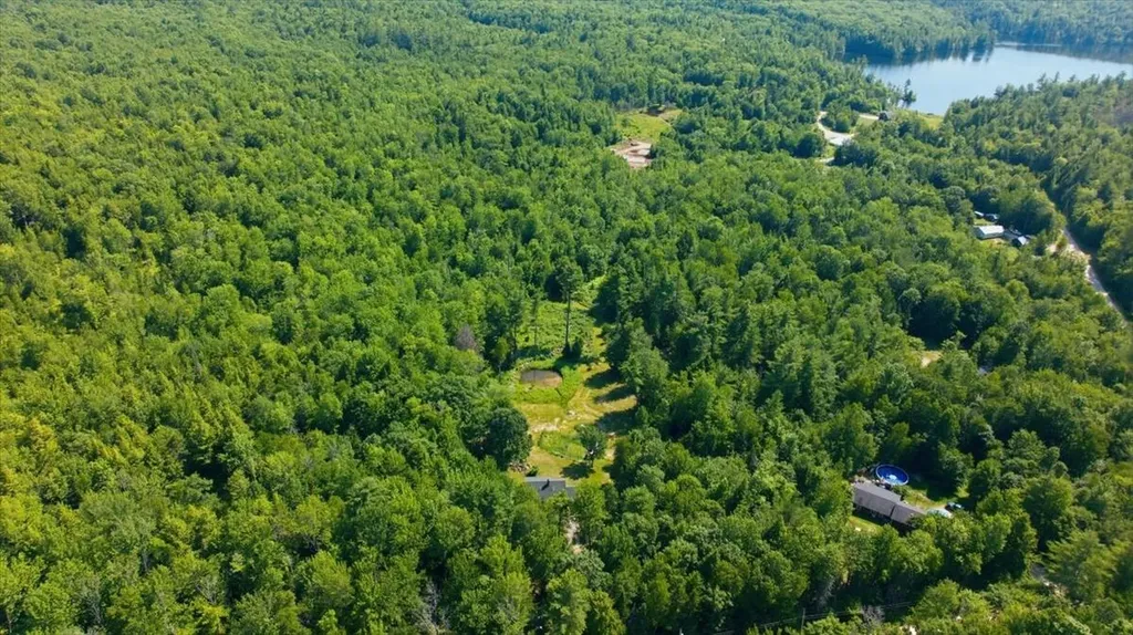24 Bradeen Road Sumner ME 04292