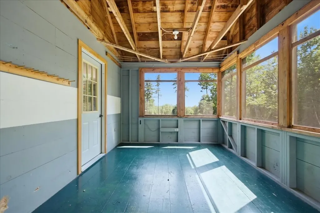 24 Bradeen Road Sumner ME 04292