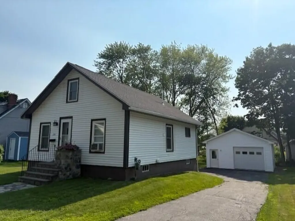 274 Parkview Avenue Bangor ME 04401