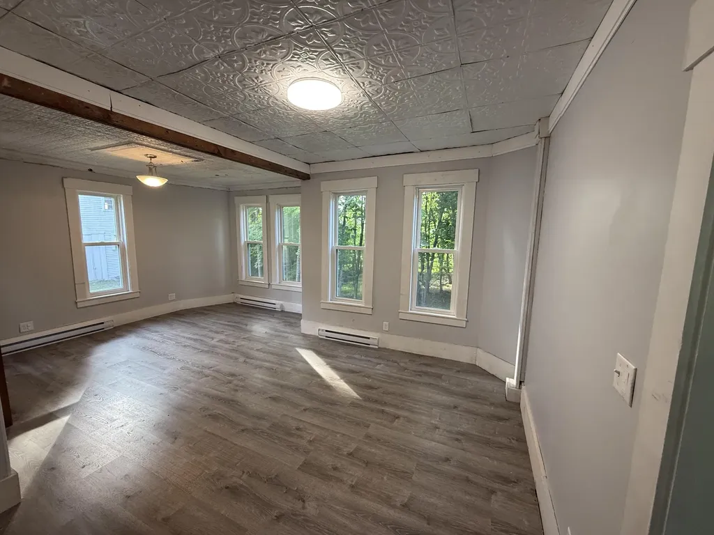 124 Lake Avenue Farmington ME 04938