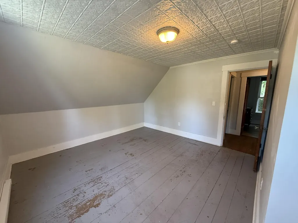 124 Lake Avenue Farmington ME 04938