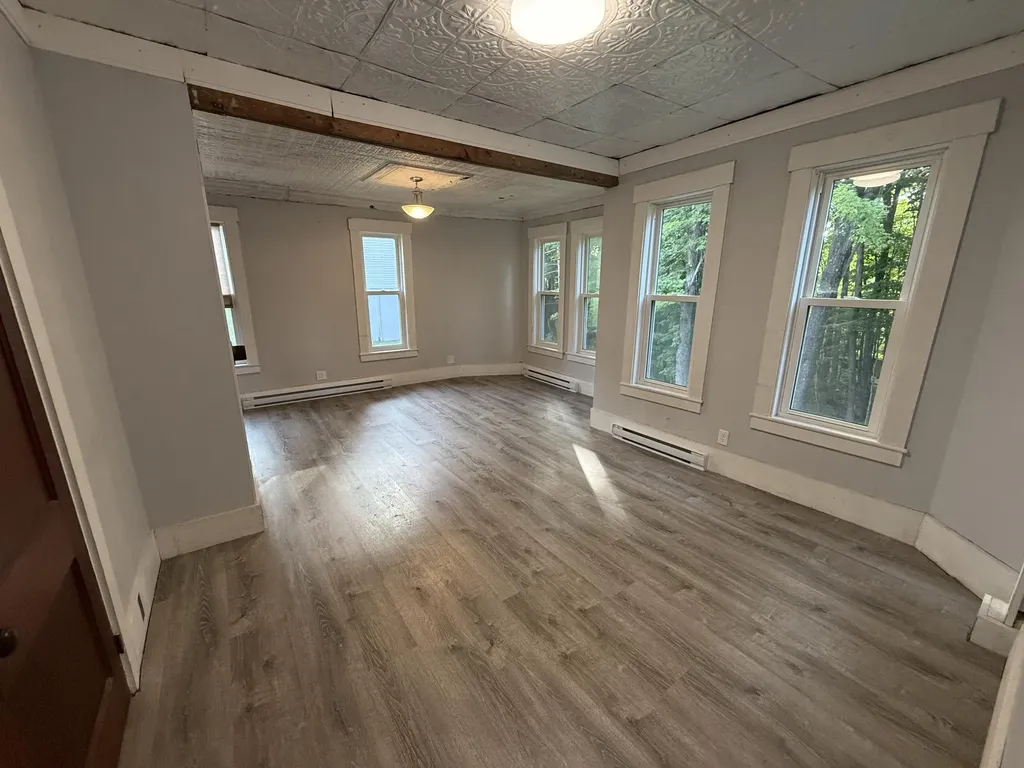 124 Lake Avenue Farmington ME 04938