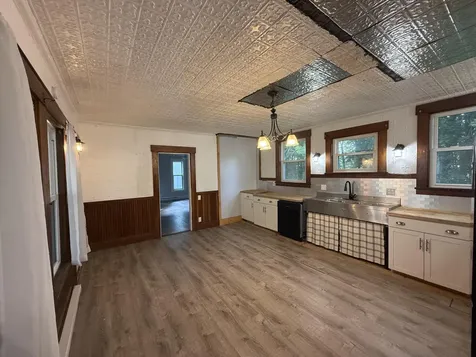124 Lake Avenue Farmington ME 04938