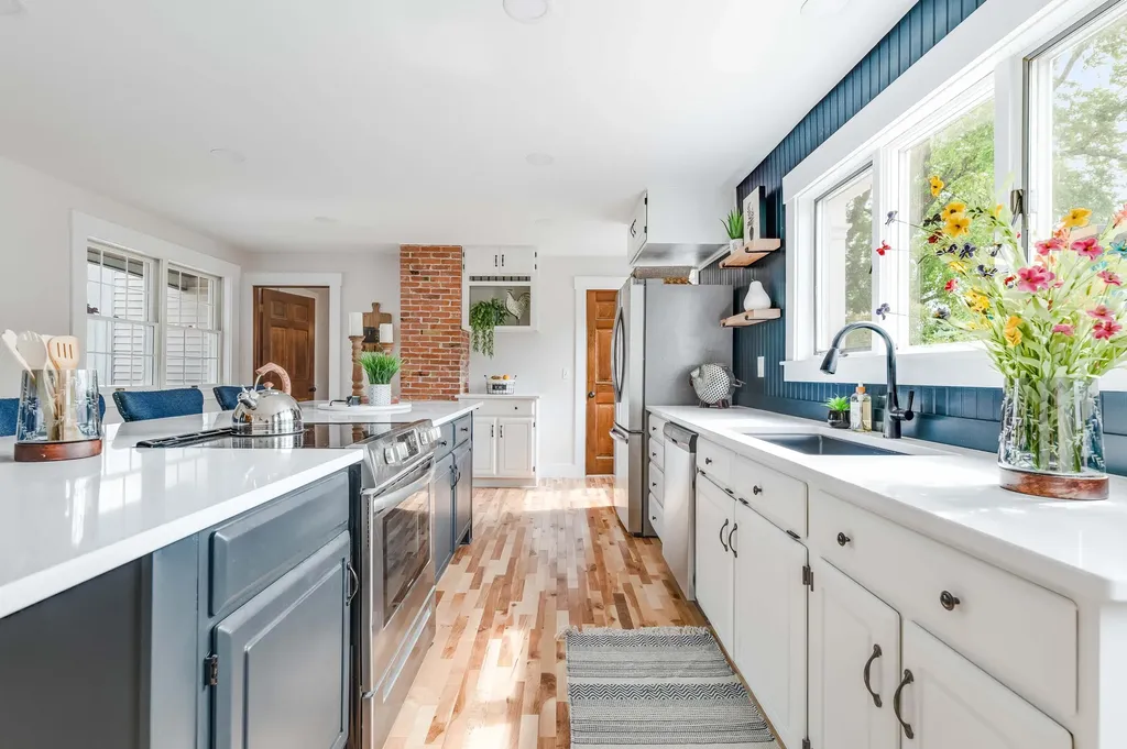 208 Vaughn Road Dover-foxcroft ME 04426