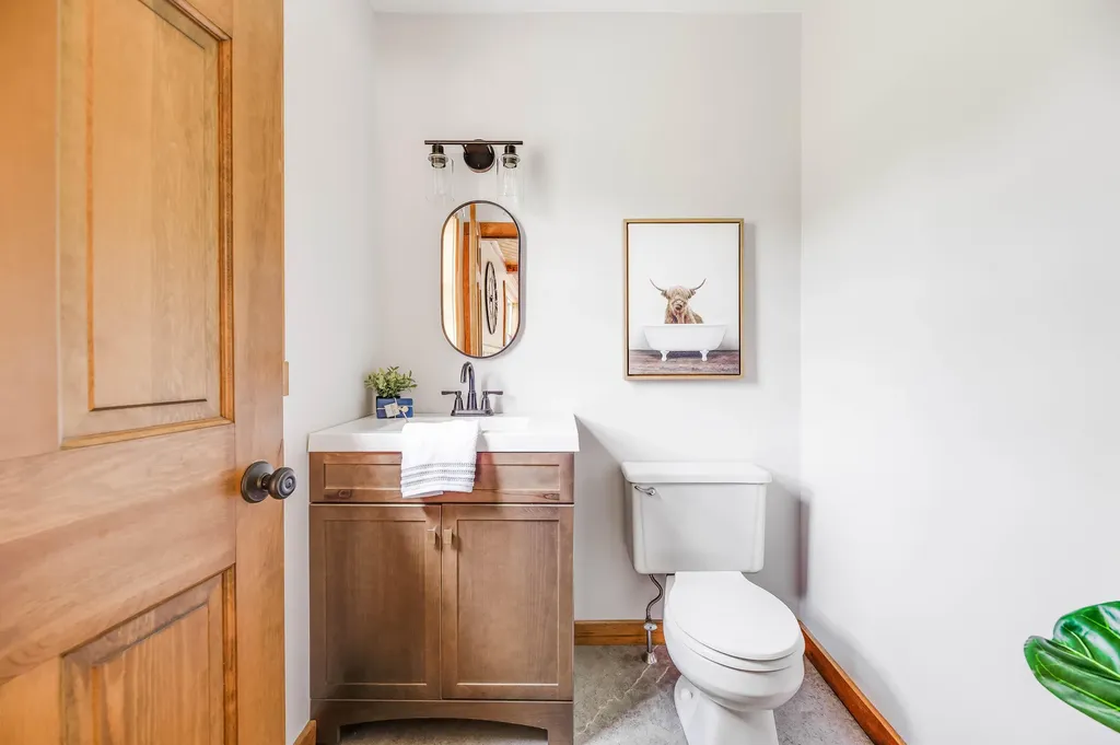 208 Vaughn Road Dover-foxcroft ME 04426