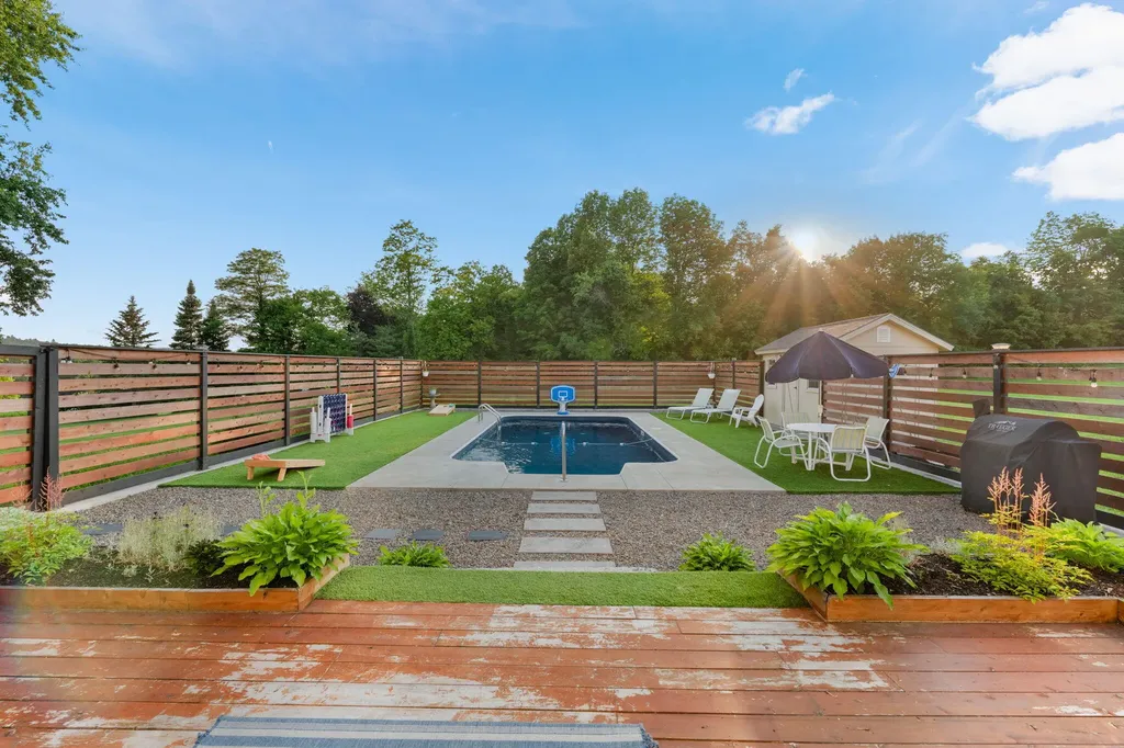 208 Vaughn Road Dover-foxcroft ME 04426