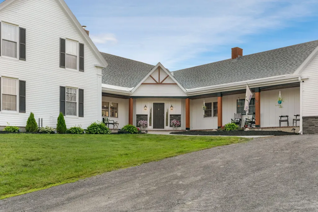 208 Vaughn Road Dover-foxcroft ME 04426