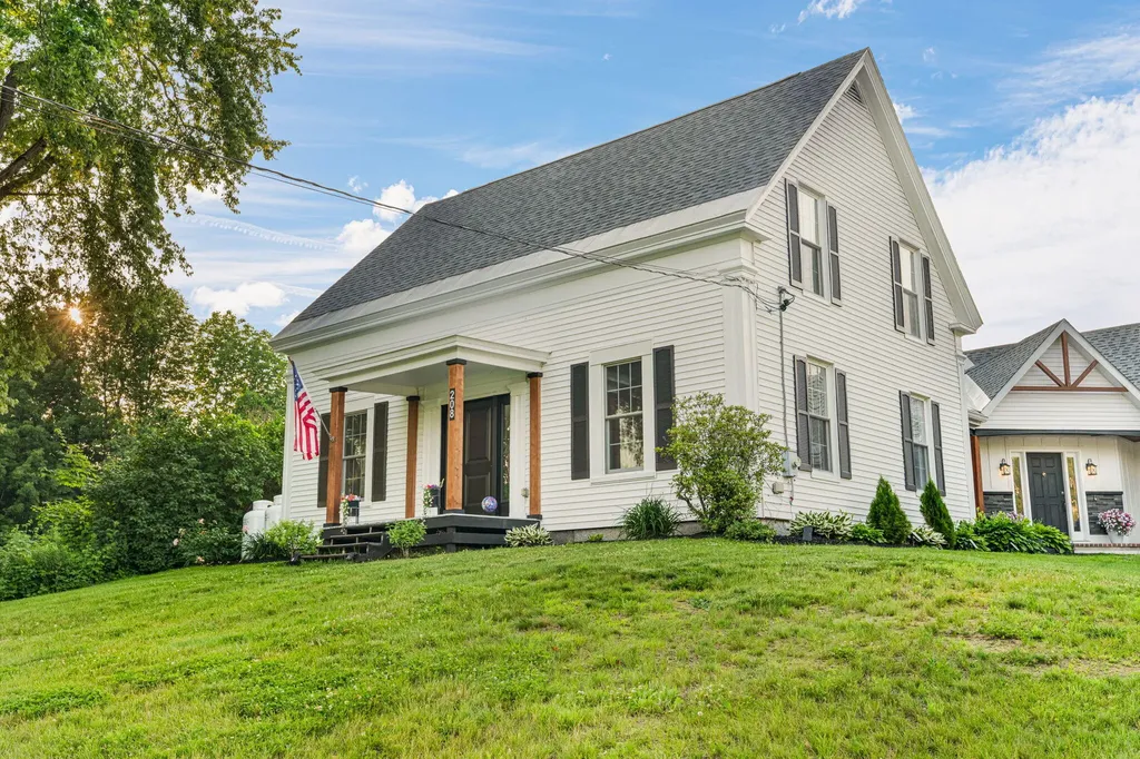 208 Vaughn Road Dover-foxcroft ME 04426