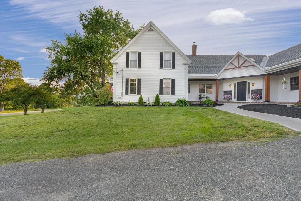 208 Vaughn Road Dover-foxcroft ME 04426
