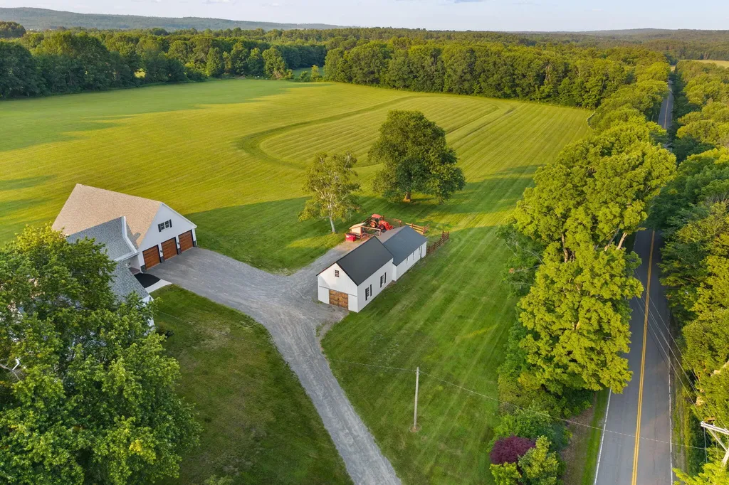 208 Vaughn Road Dover-foxcroft ME 04426