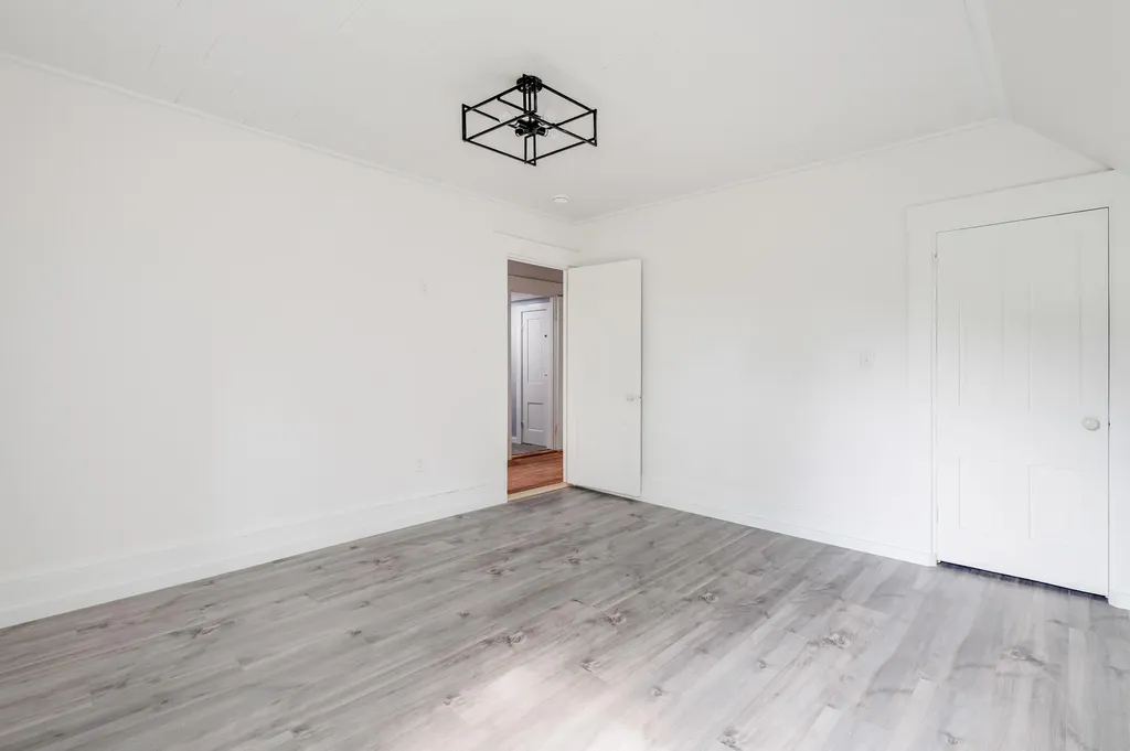 208 Vaughn Road Dover-foxcroft ME 04426