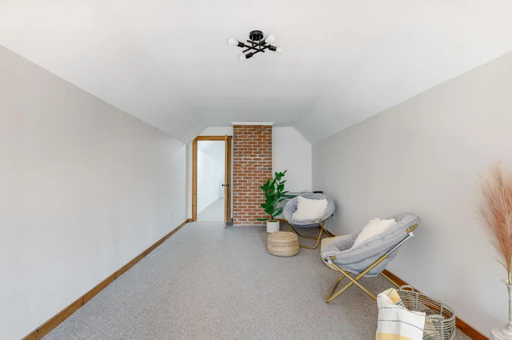 208 Vaughn Road Dover-foxcroft ME 04426