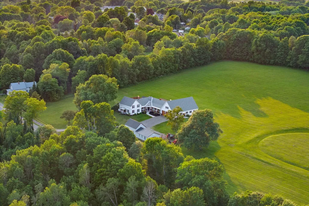 208 Vaughn Road Dover-foxcroft ME 04426