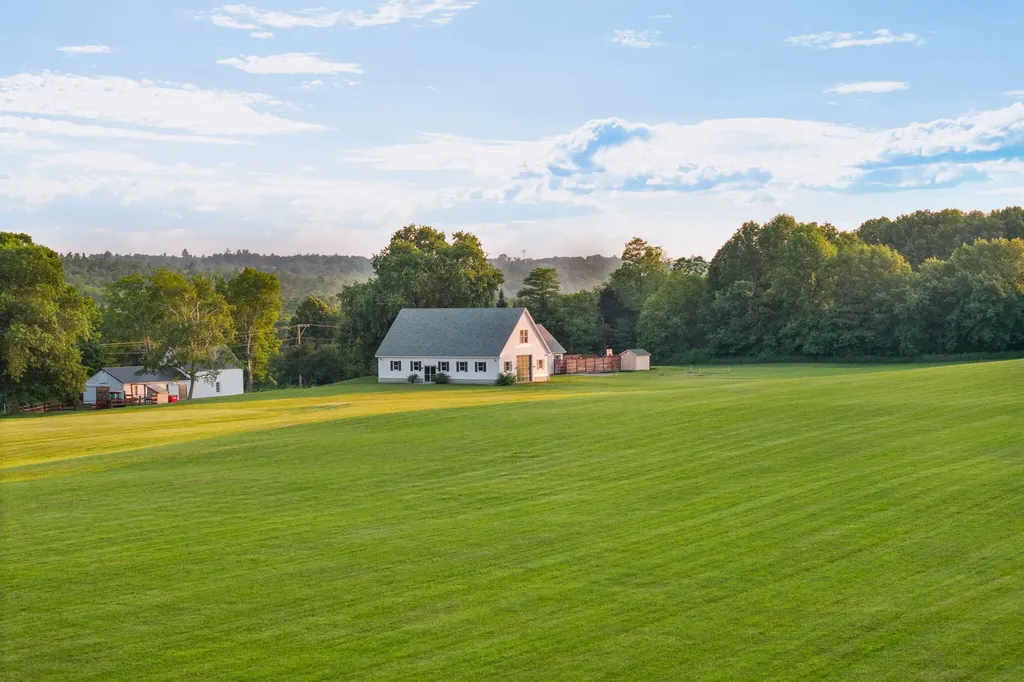 208 Vaughn Road Dover-foxcroft ME 04426