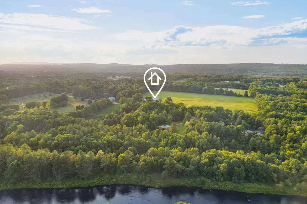 208 Vaughn Road Dover-foxcroft ME 04426