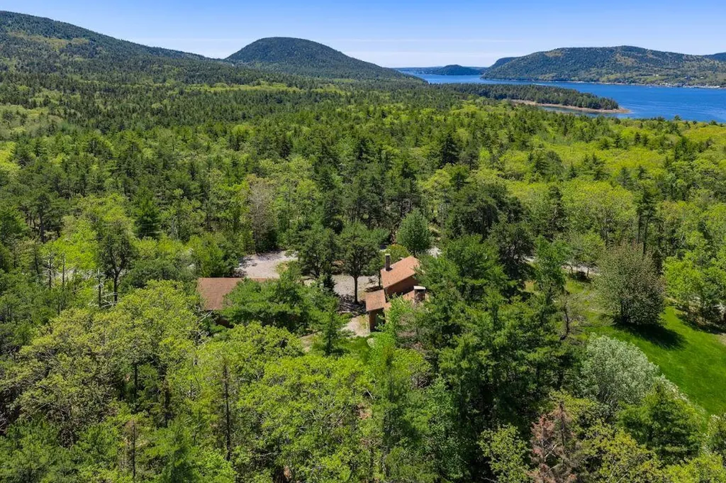 18 Stanley Mountain Road Mount Desert ME 04660