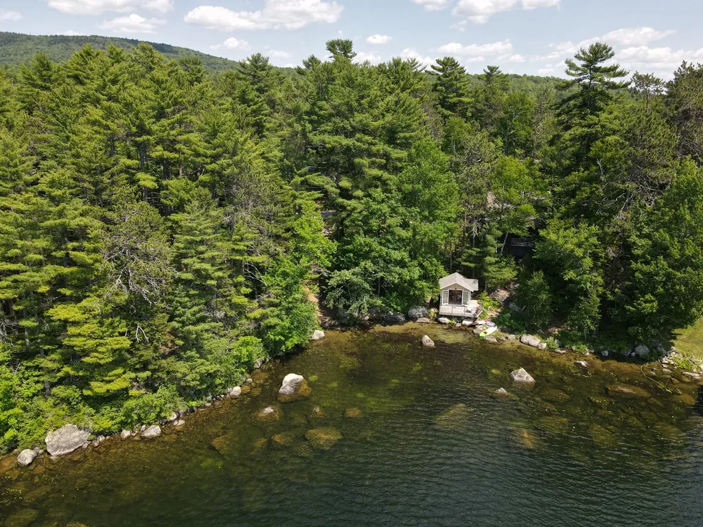 39 Lakeview Avenue Dedham ME 04429